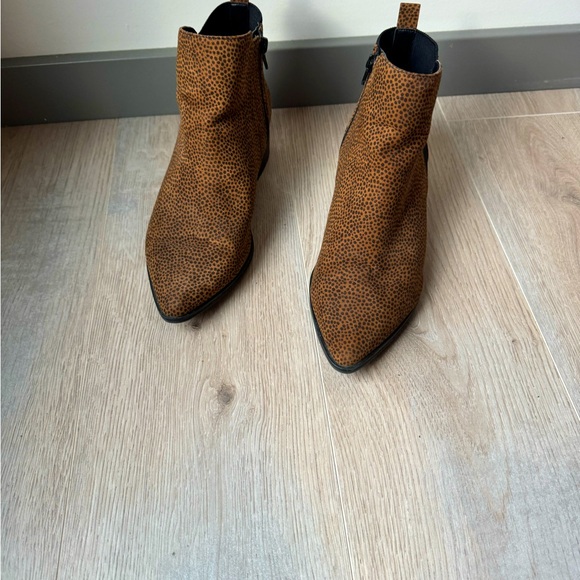 Additional Elle animal print Chelsea boot - Picture 5 of 5